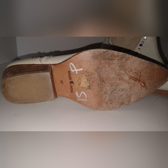 Free People Tan Western Studded Country Cowboy Boots Chappelle Roan Style 6.5 - Picture 9 of 16